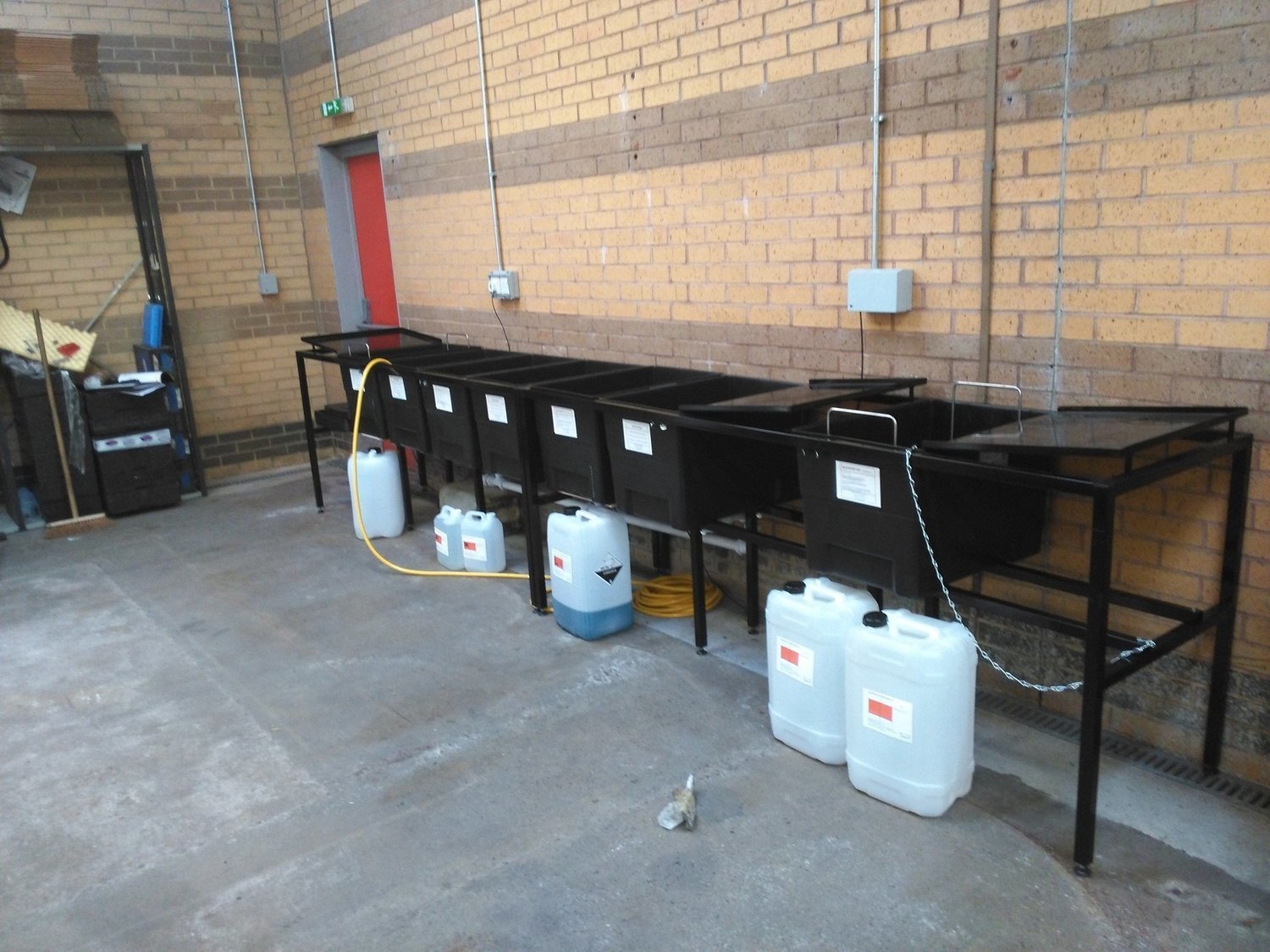 Nickel Free 50 litre tanks, chemicals to fill, frame and baskets(Water based oil 925)